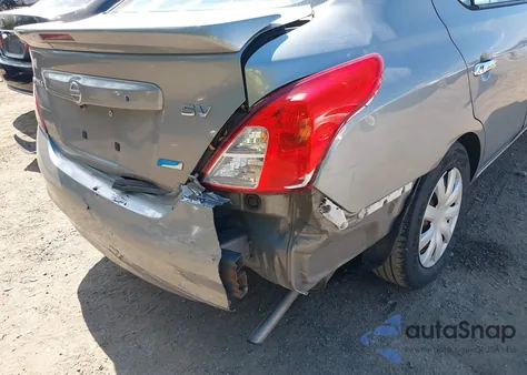 2013 Nissan Versa S/S Plus/Sv/Sl z USA, uszkodzony, nr VIN 3N1CN7AP3DL884045